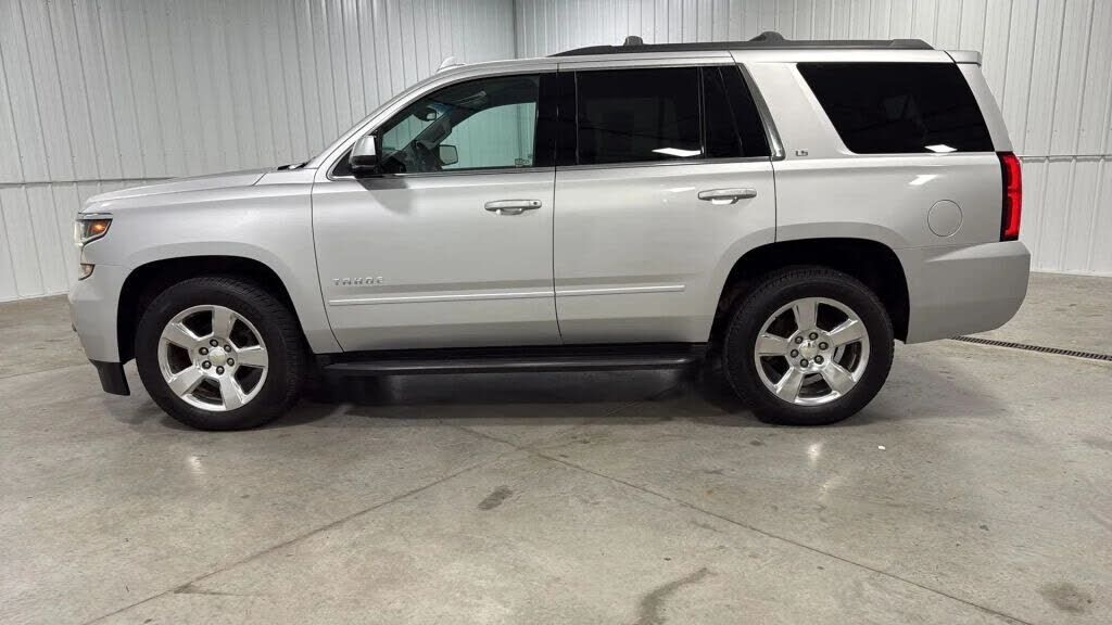 2016 CHEVROLET Tahoe