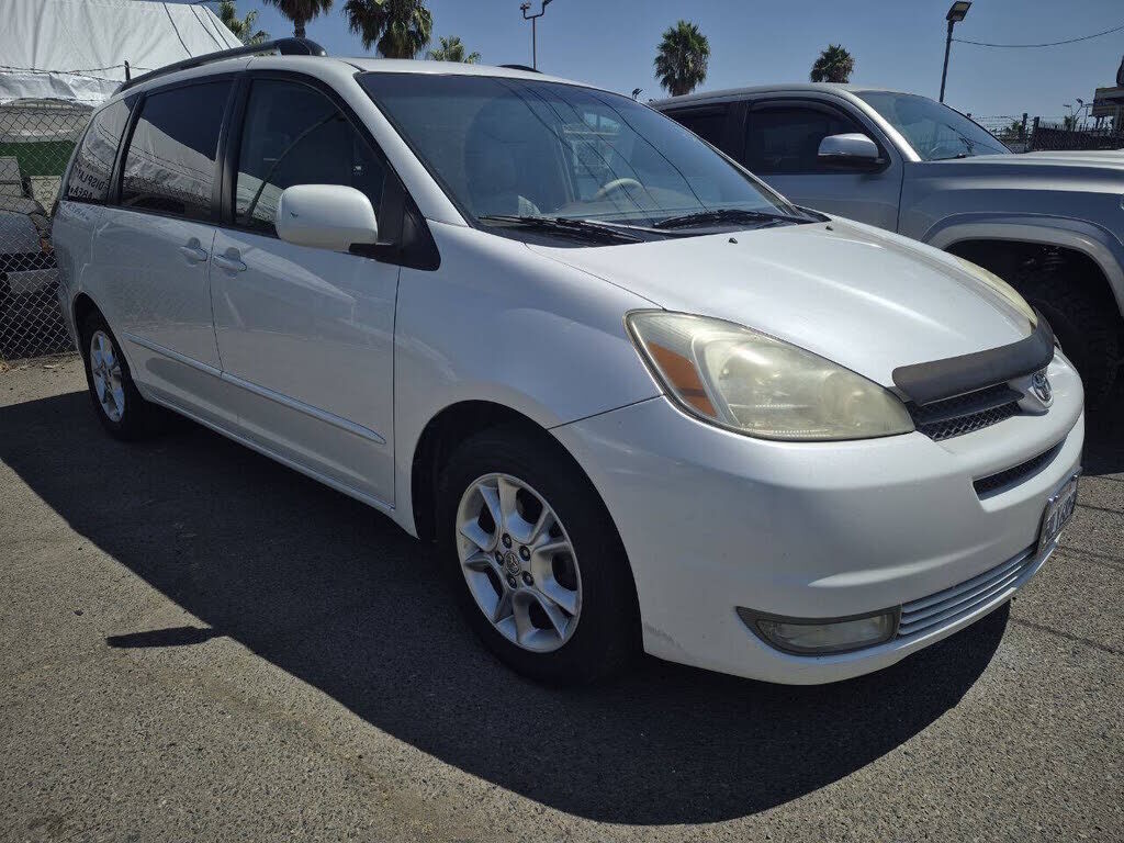 2005 TOYOTA Sienna