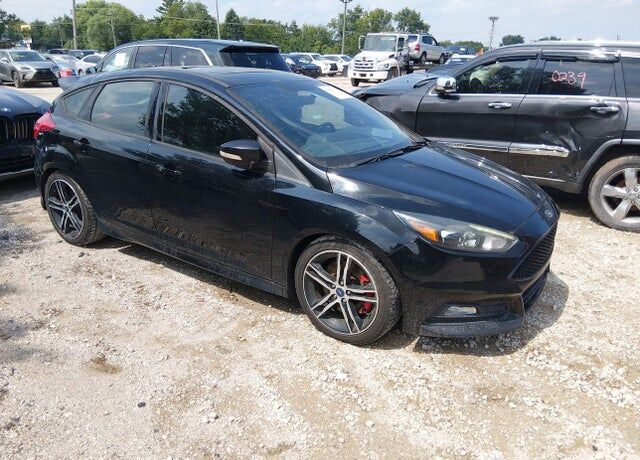 2017 FORD Focus