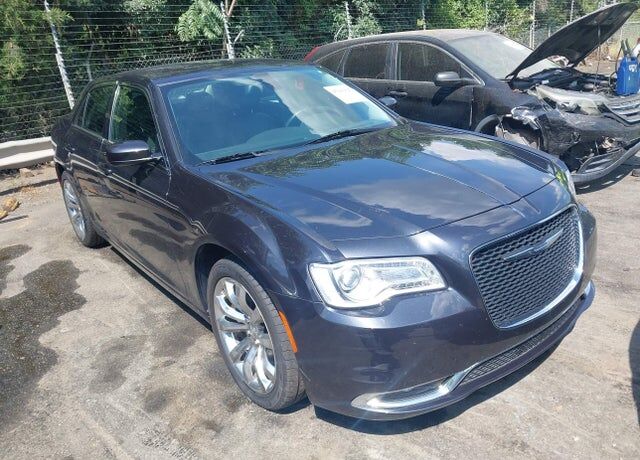 2016 CHRYSLER 300