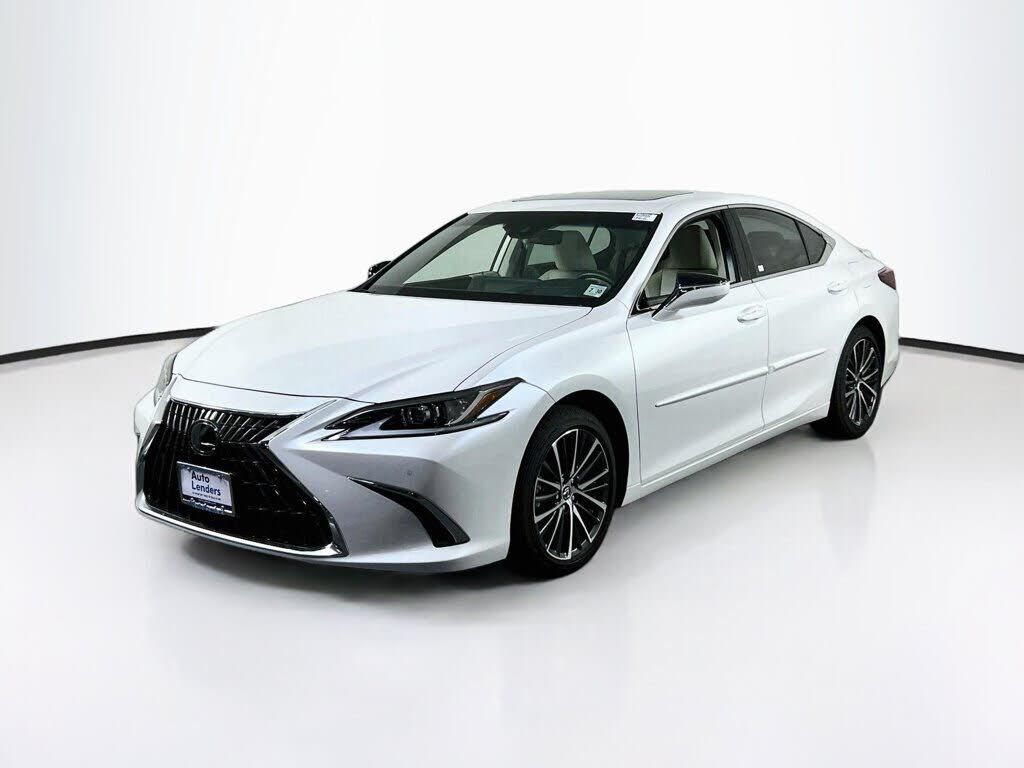 2025 LEXUS ES