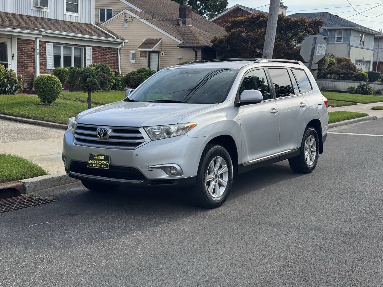 2011 TOYOTA Highlander