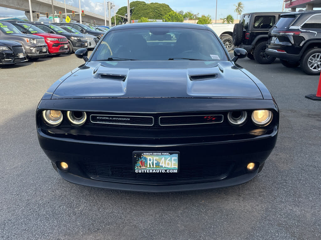 2017 DODGE Challenger