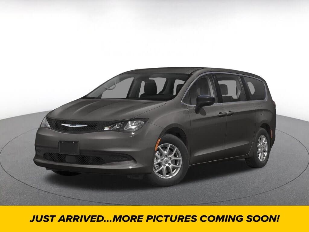 2023 CHRYSLER Voyager