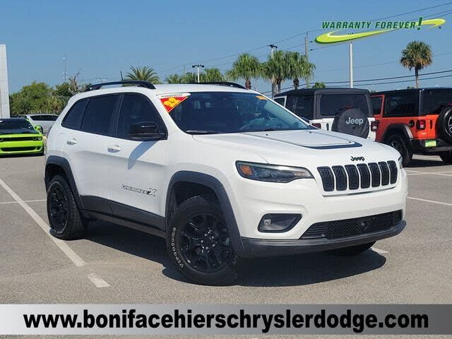 2022 JEEP Cherokee