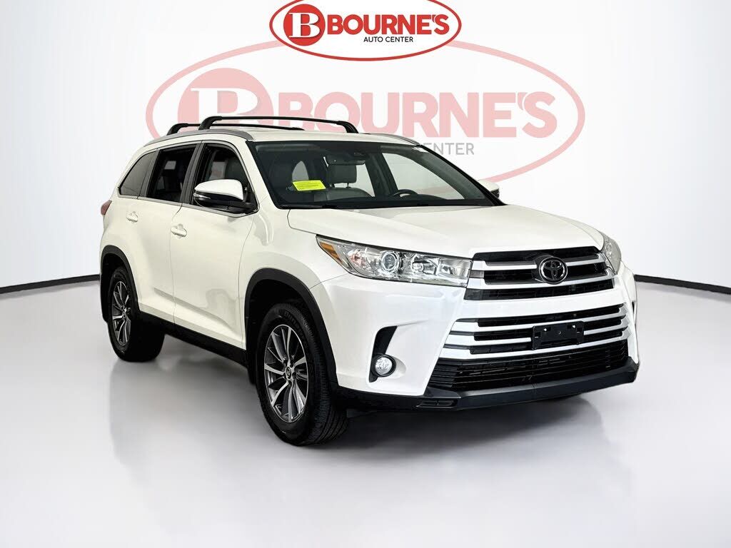2019 TOYOTA Highlander