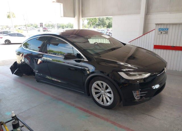 2020 TESLA Model X
