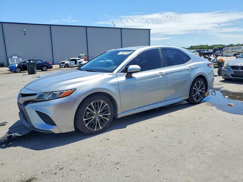 2018 TOYOTA Camry