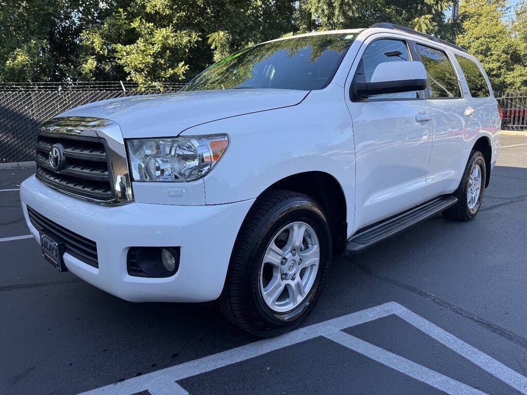 2016 TOYOTA Sequoia