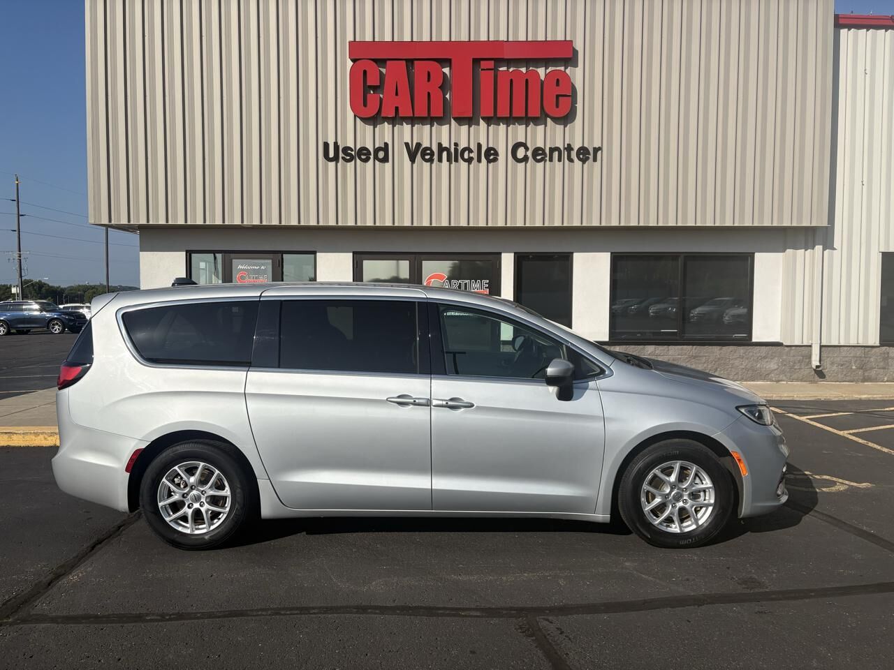2023 CHRYSLER Pacifica