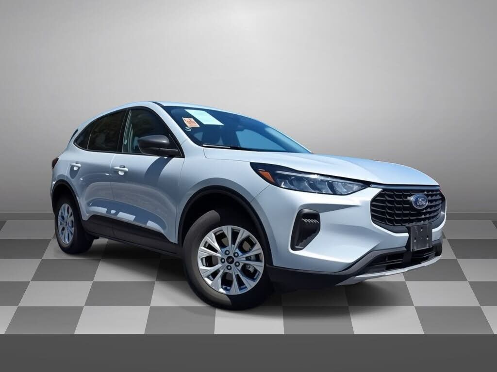 2025 FORD Escape