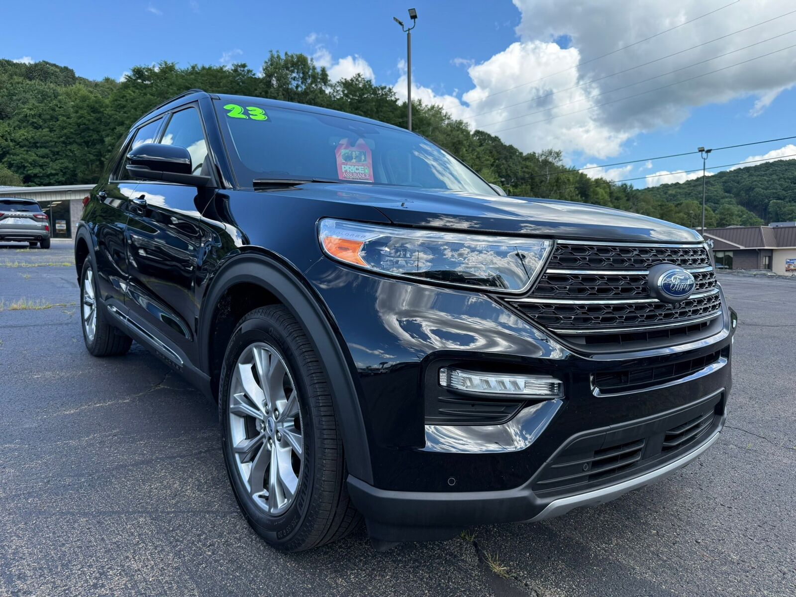 2023 FORD Explorer