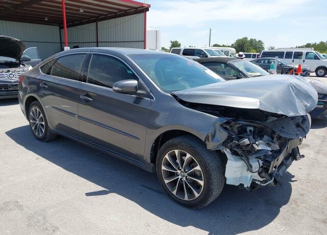 2017 TOYOTA Avalon