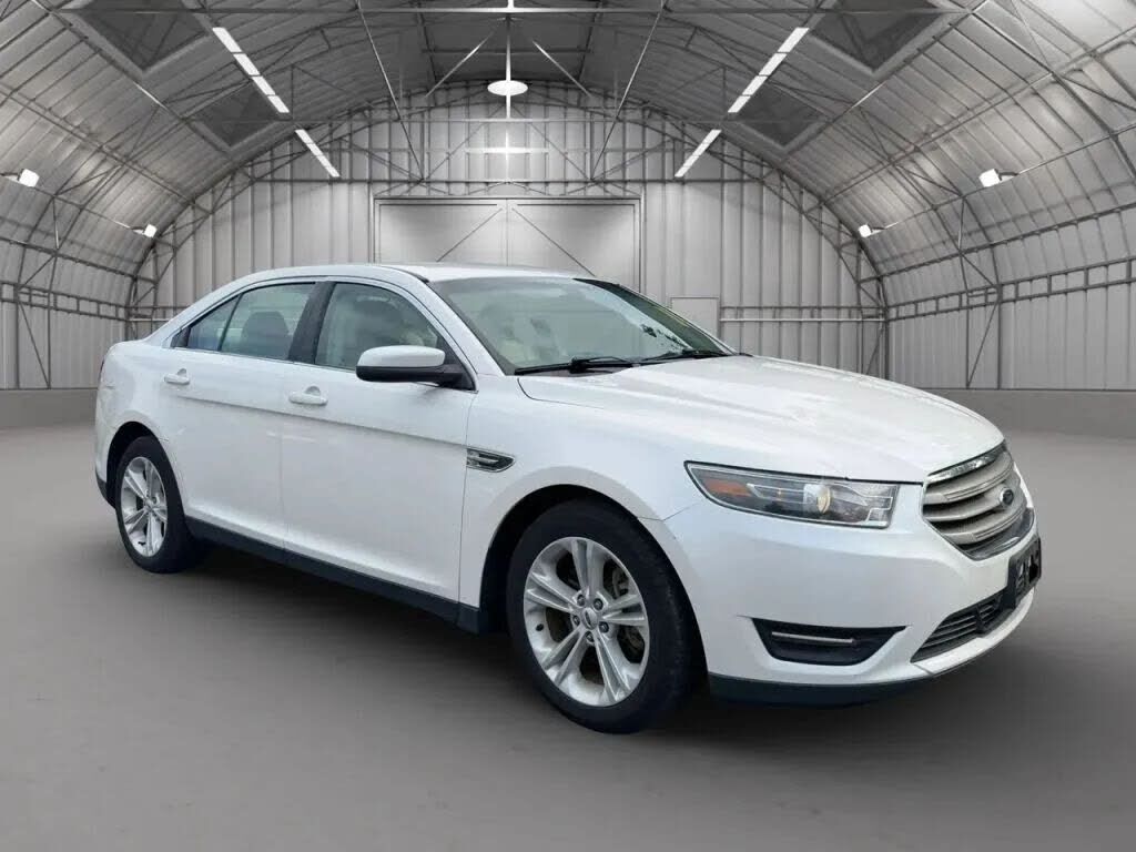 2016 FORD Taurus