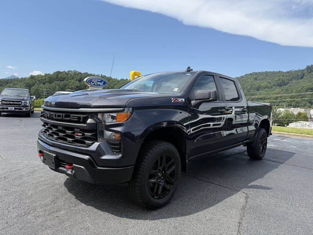2023 CHEVROLET Silverado