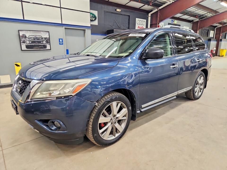 2013 NISSAN Pathfinder