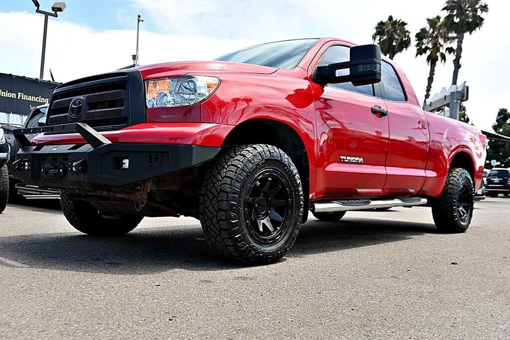 2013 TOYOTA Tundra