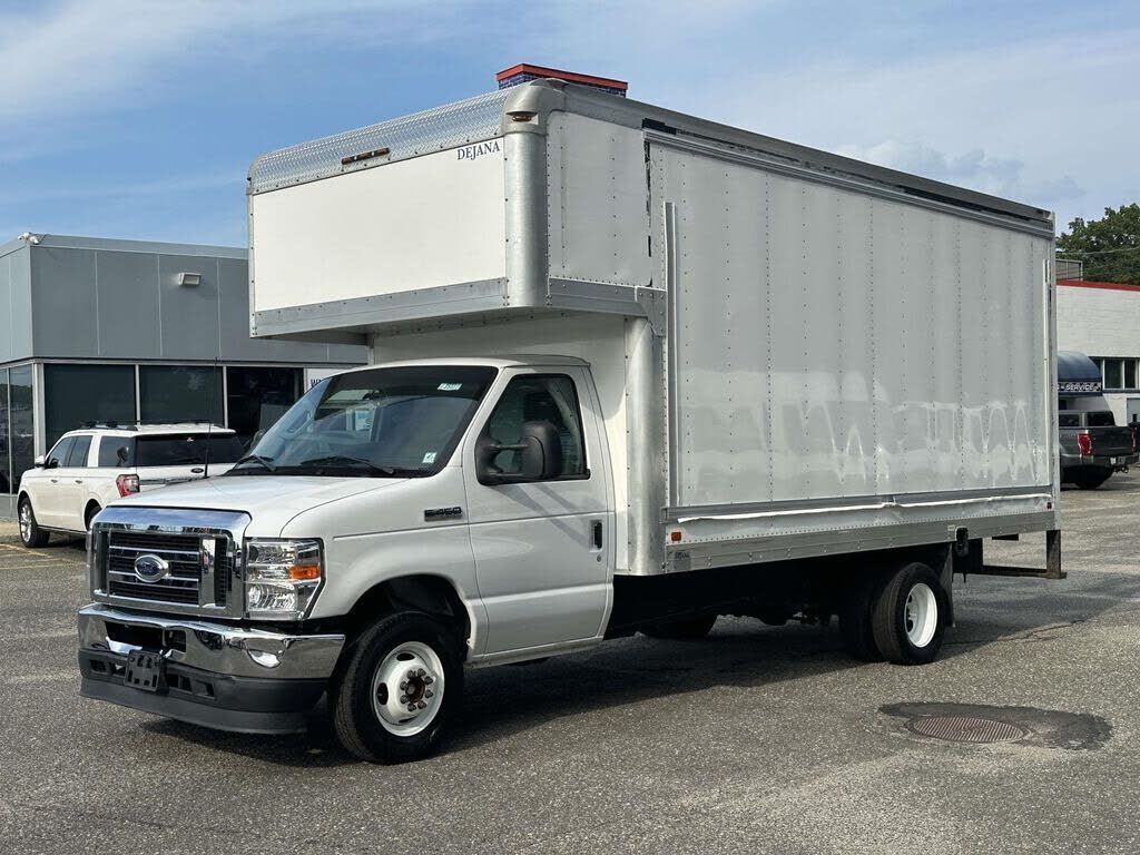 2023 FORD E-450