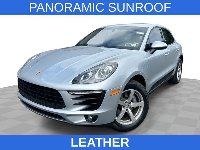 2017 PORSCHE Macan