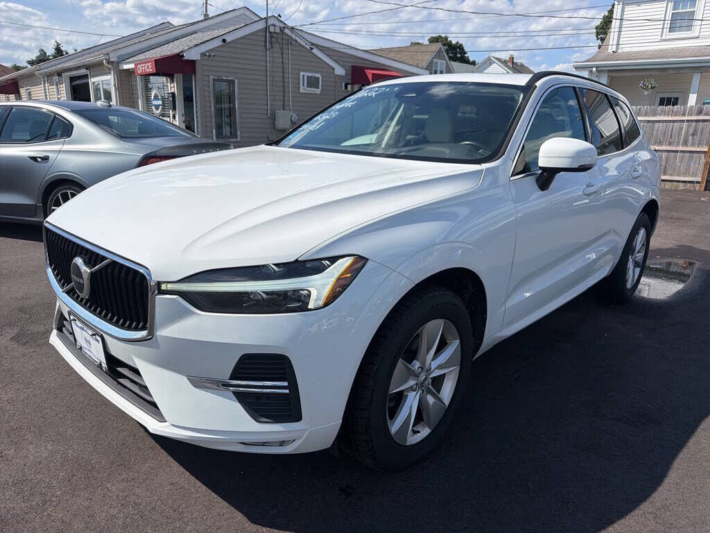2022 VOLVO XC60