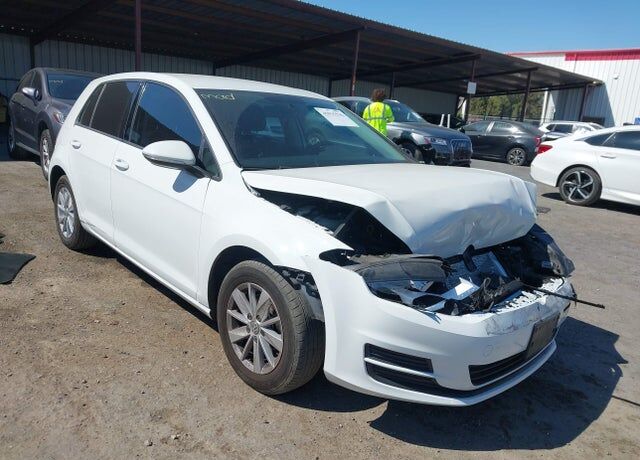 2016 VOLKSWAGEN Golf