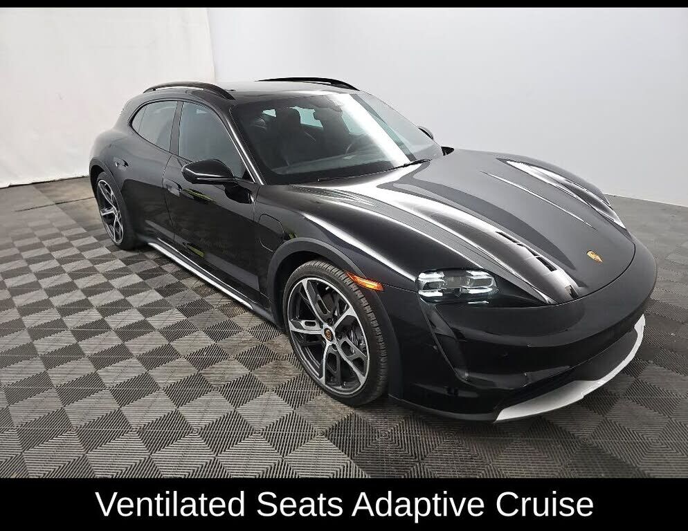 2022 PORSCHE Taycan