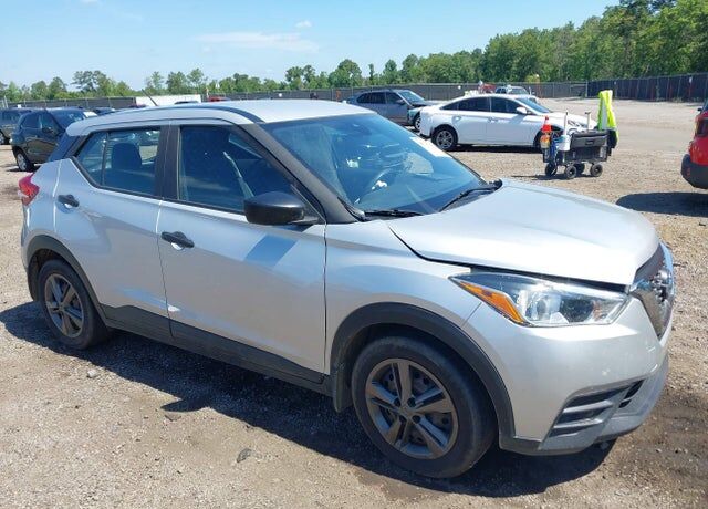 2020 NISSAN Kicks