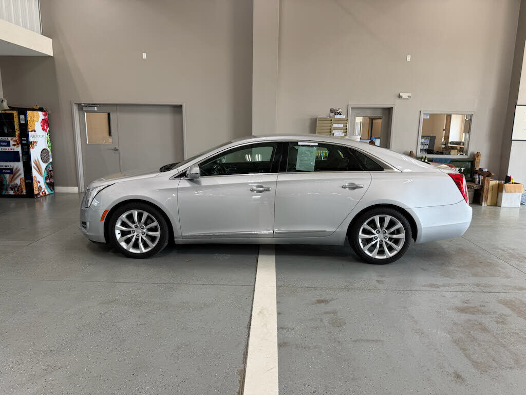 2017 CADILLAC XTS