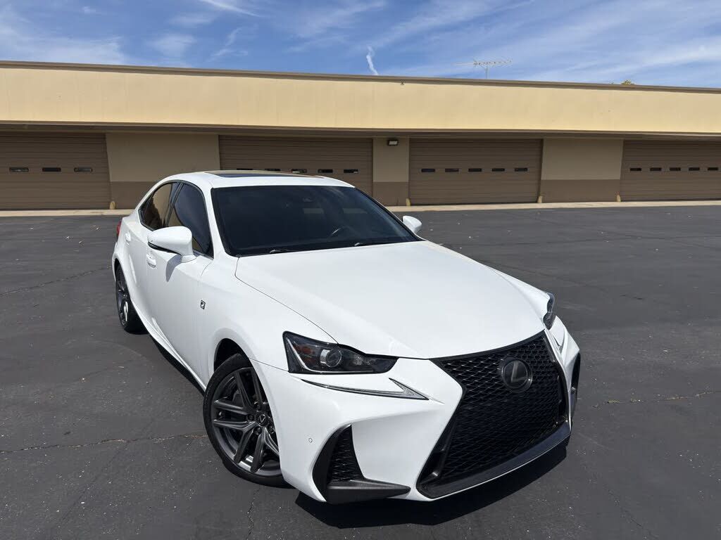 2020 LEXUS IS