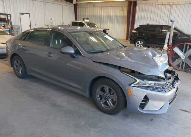 2022 KIA K5