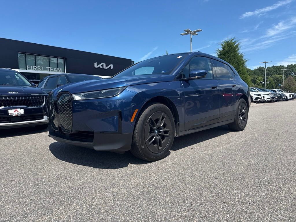 2025 BMW ix