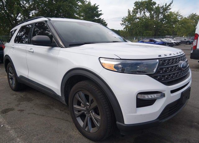 2021 FORD Explorer