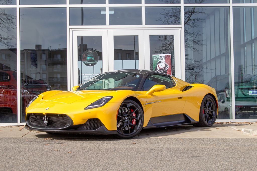 2022 MASERATI MC20