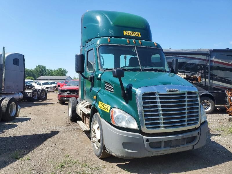 2018 FREIGHTLINER Cascadia