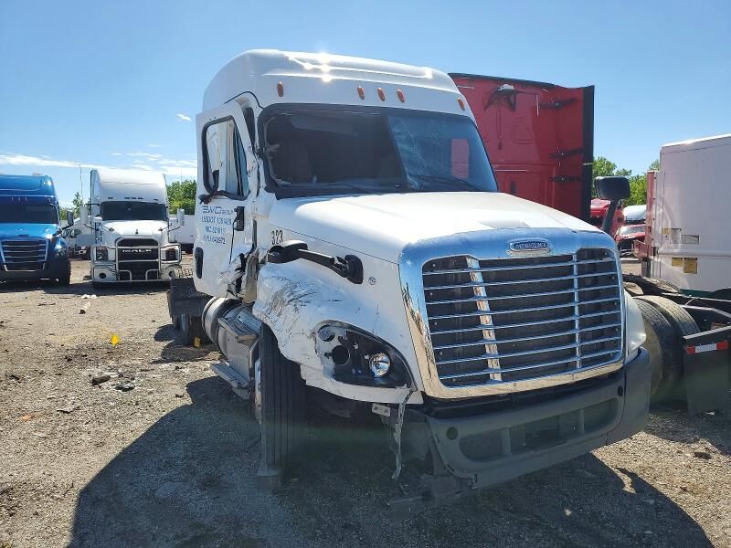 2018 FREIGHTLINER Cascadia