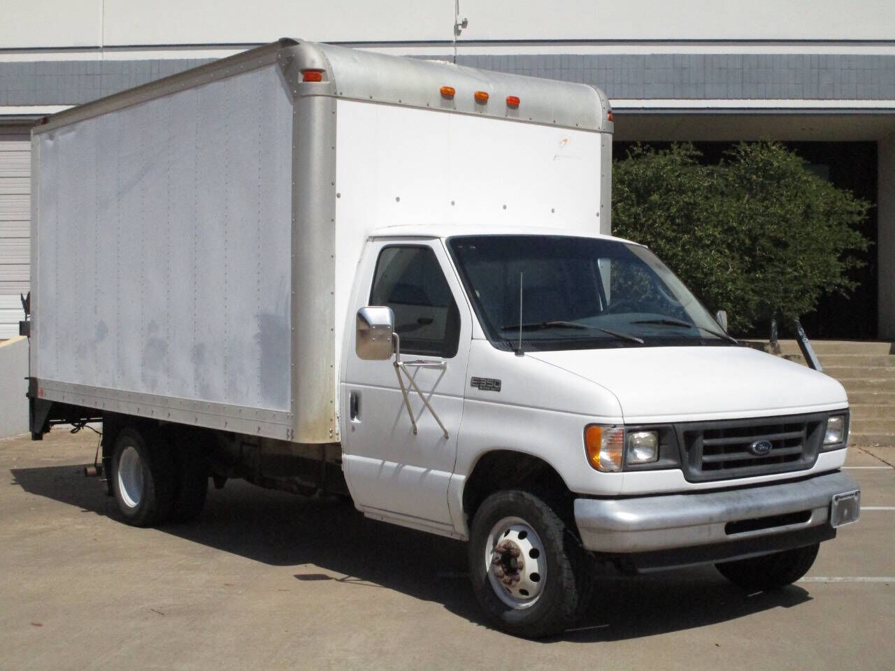 2003 FORD E-350
