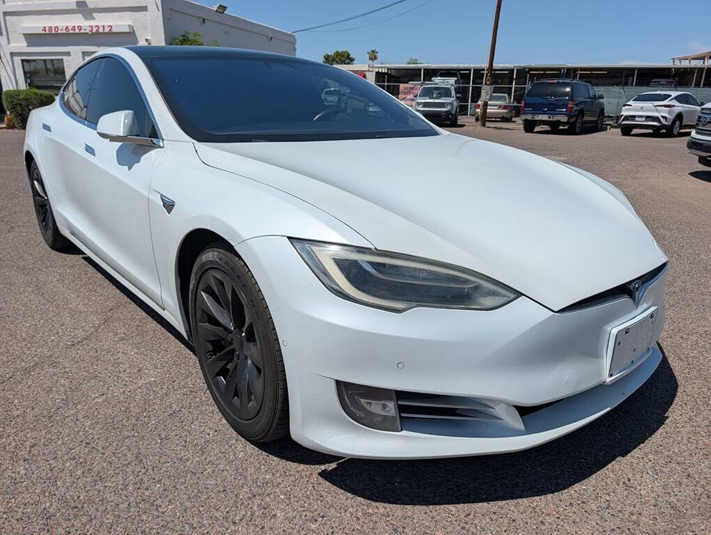 2018 TESLA Model S