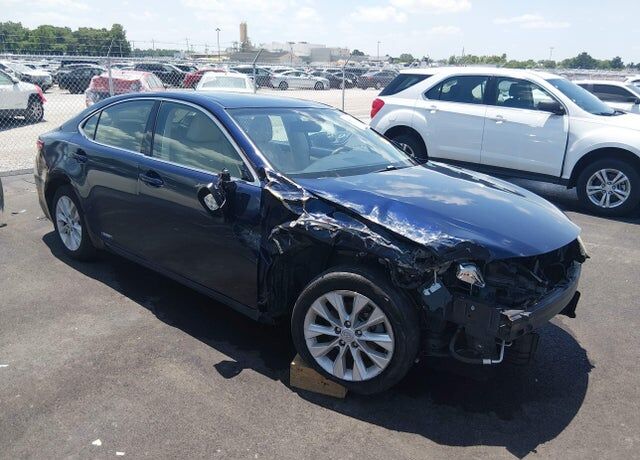 2014 LEXUS ES