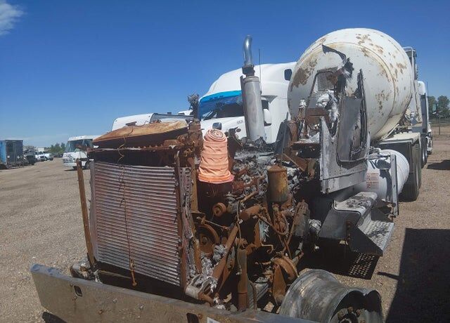 2004 KENWORTH W900