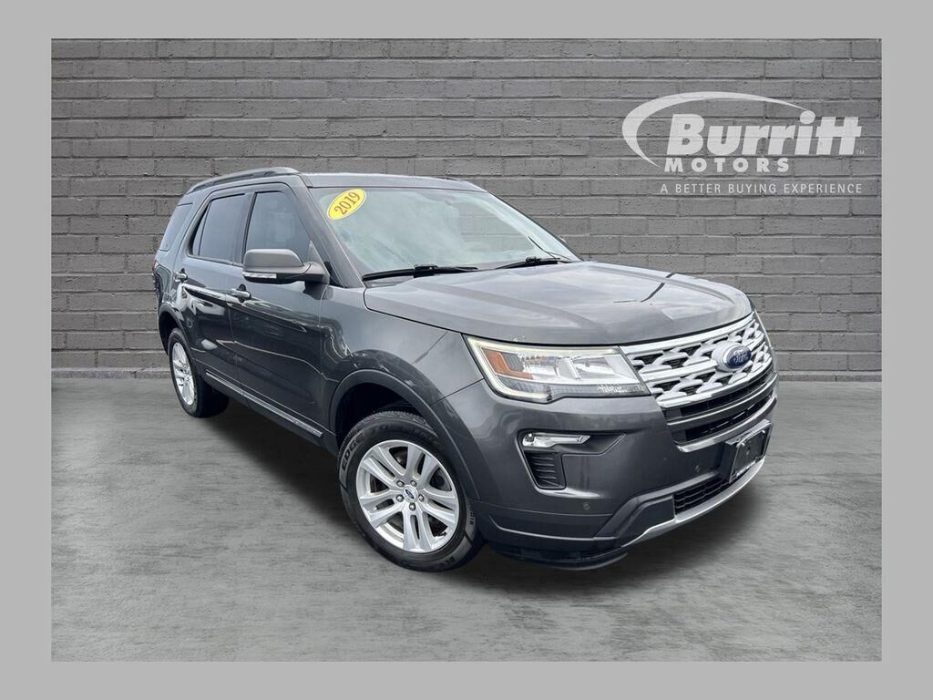 2019 FORD Explorer