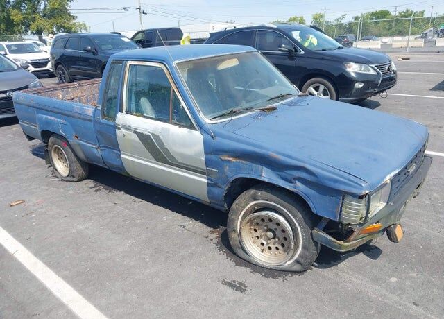 1985 TOYOTA Pick-Up
