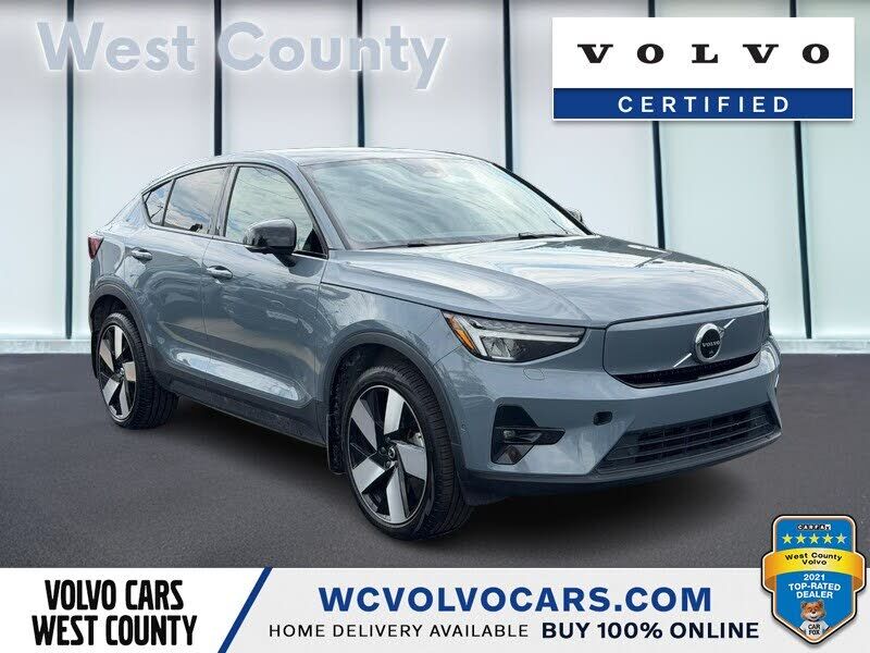 2023 VOLVO C40