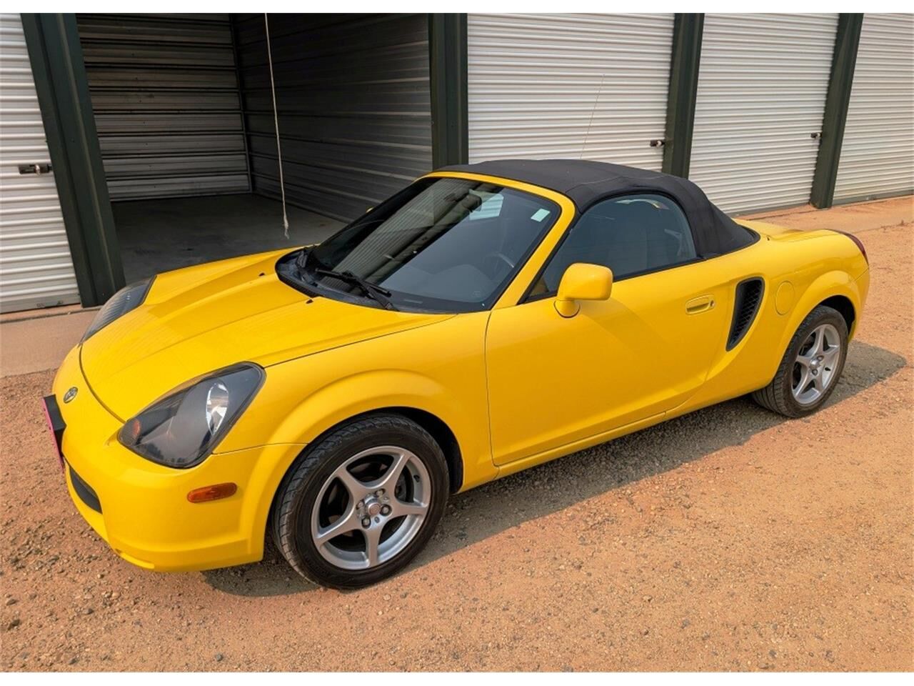 2000 TOYOTA MR2