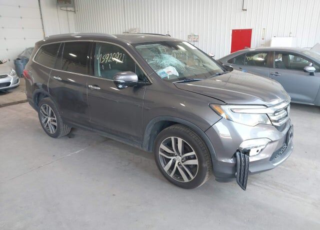 2017 HONDA Pilot