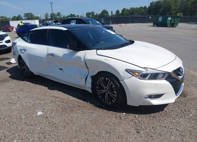 2017 NISSAN Maxima