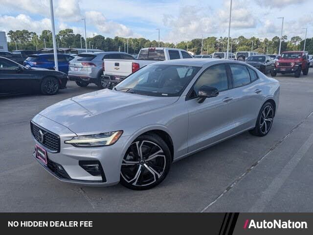 2024 VOLVO S60
