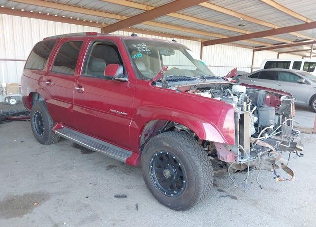 2004 CADILLAC Escalade