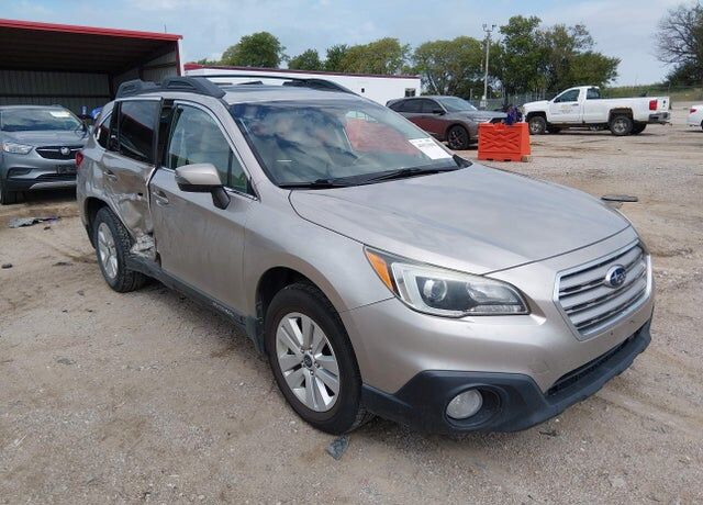 2015 SUBARU Outback