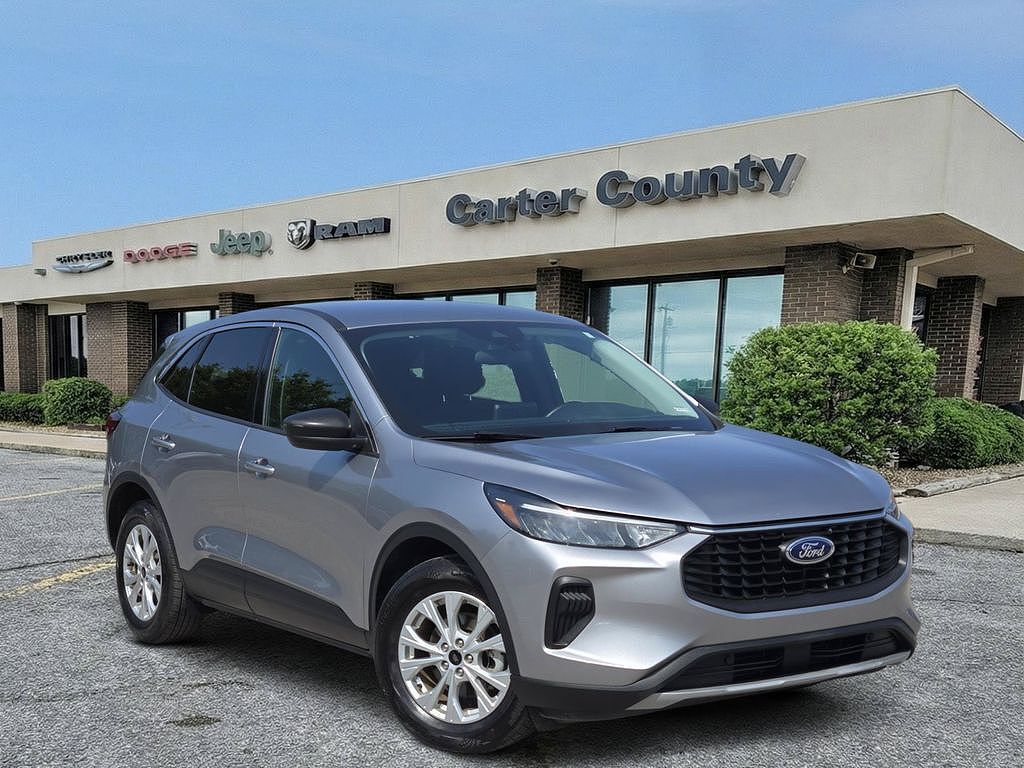 2024 FORD Escape
