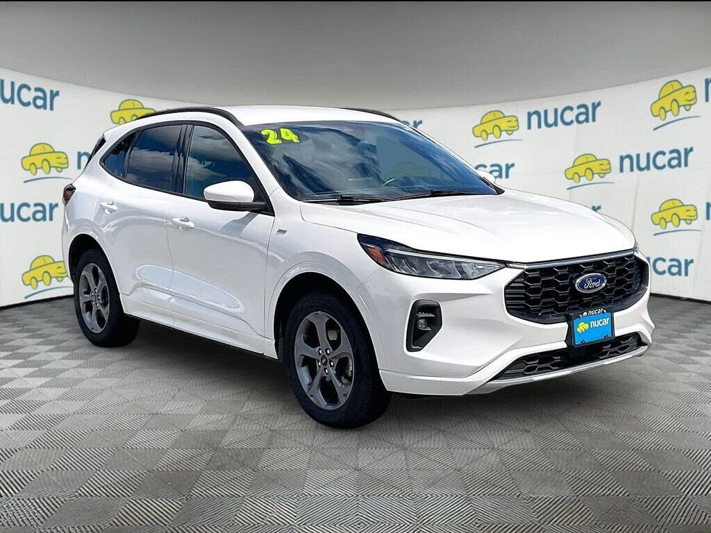 2024 FORD Escape